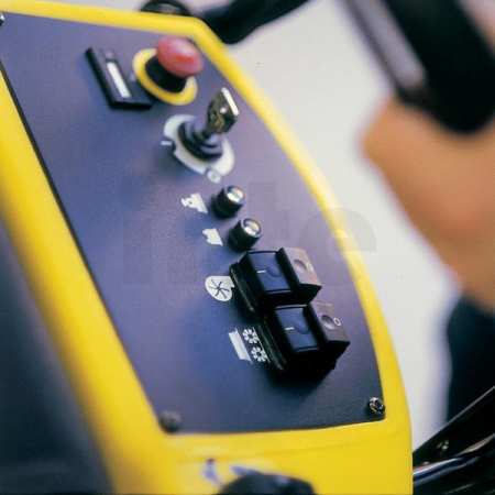 KÄRCHER BD 530 Ep podlahový mycí stroj 9.501-820.0