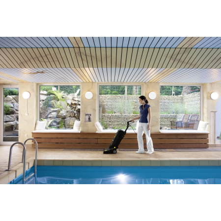 Podlahový mycí stroj s odsáváním KÄRCHER BR 30/4 C Jubilejní edice 1.783-235.0